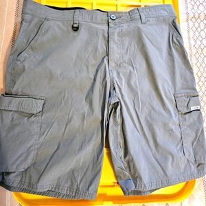 COPY - Men's Voyager cargo shorts size 38 in gray